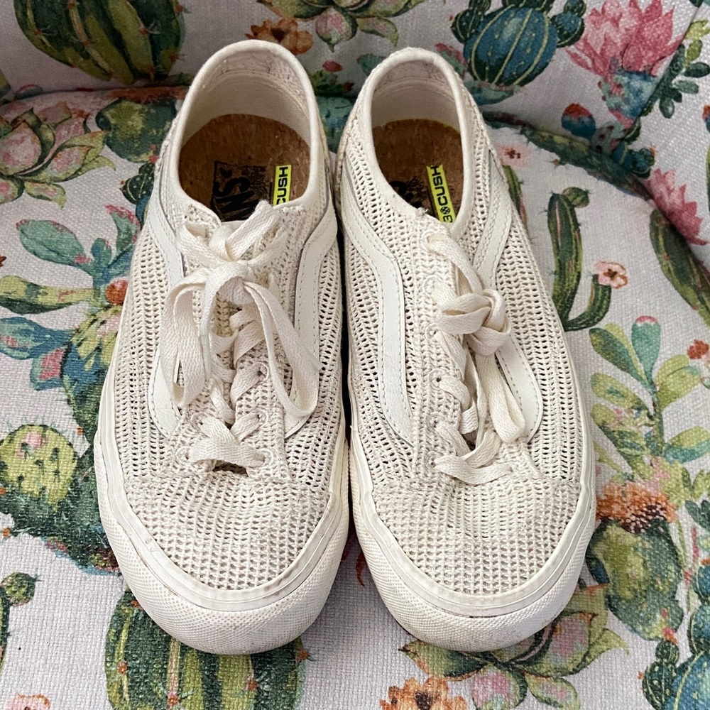 Vans VR3 White White Marshmallow Mesh Shoes Sneakers GUC 7.5 - Picture 3 of 7